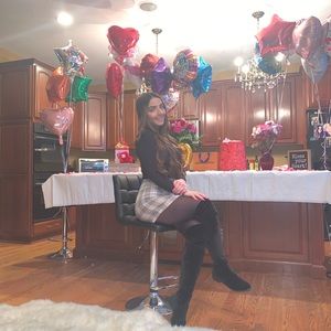 Meet your Posher, Valentina